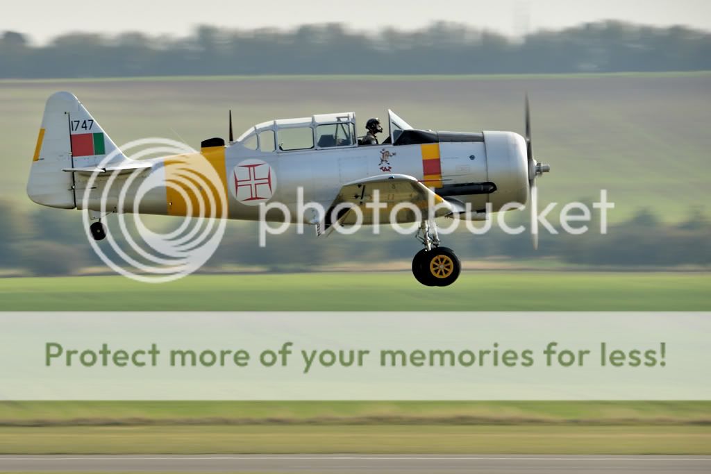 http://i331.photobucket.com/albums/l474/steven_why/Duxford%20Autumn%20Airshow%202011/NTT_7519.jpg