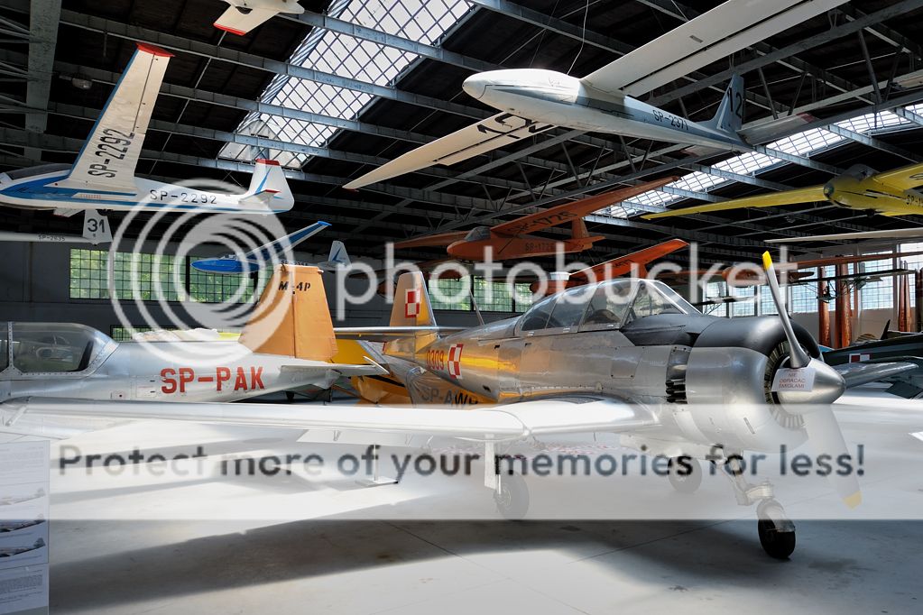 http://i331.photobucket.com/albums/l474/steven_why/Krakow%20Aviation%20Museum/BIP_0955.jpg